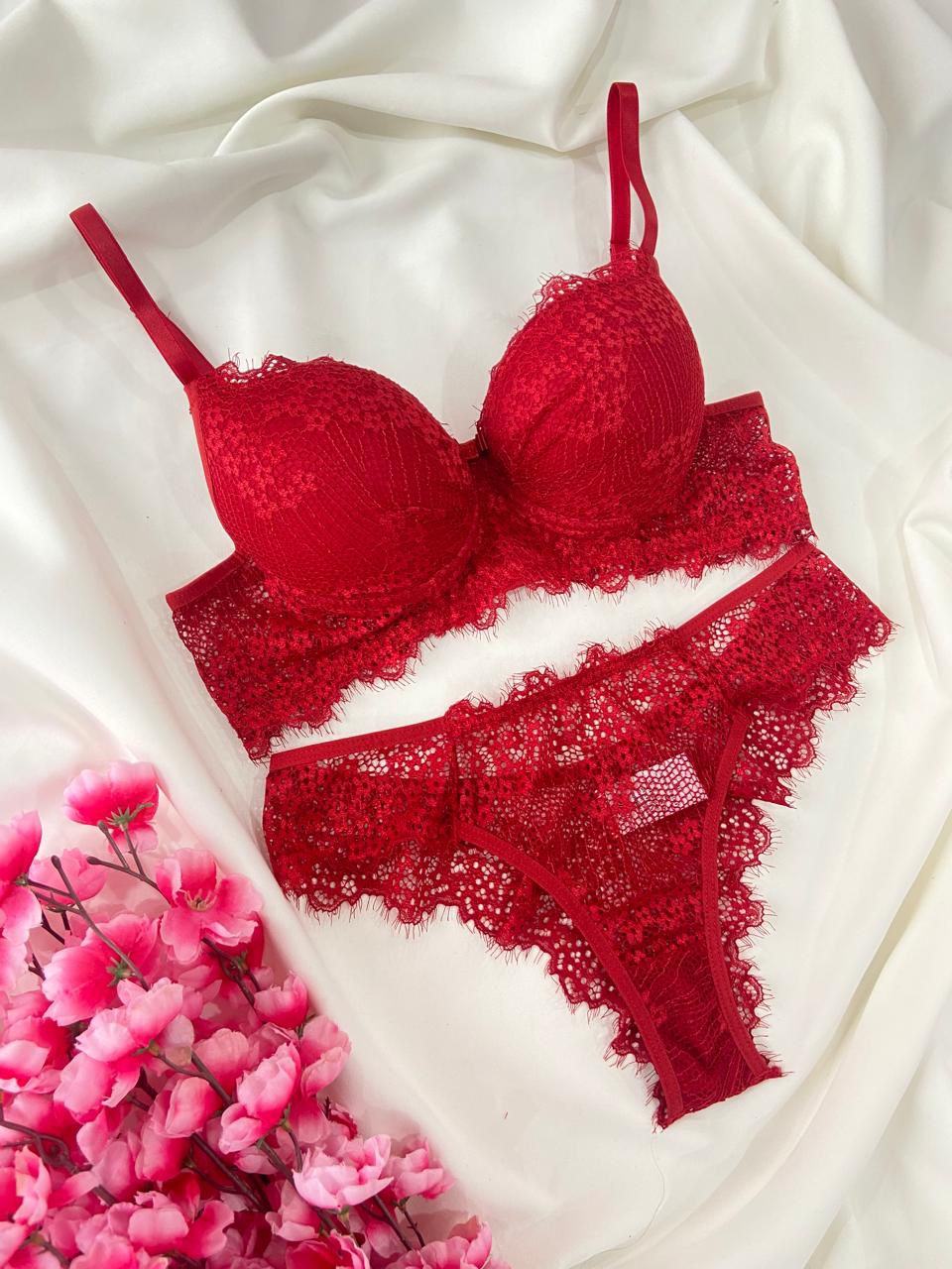 Conjunto de Renda Vermelho